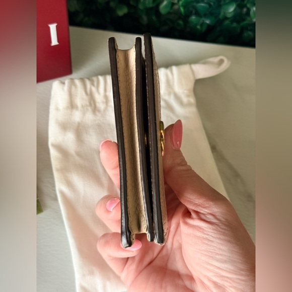 Gucci Beige and Cream Ophidia Card Wallet - Picture 6 of 10